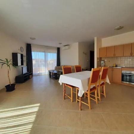 Suncokret Yourcroatiaholiday