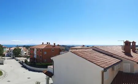 Suncokret Yourcroatiaholiday * Premantura
