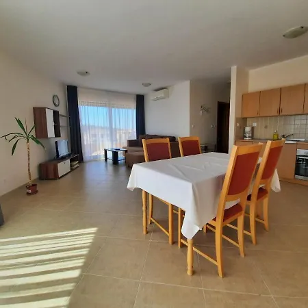 Suncokret Yourcroatiaholiday