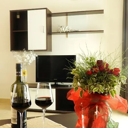 Suncokret Yourcroatiaholiday Premantura
