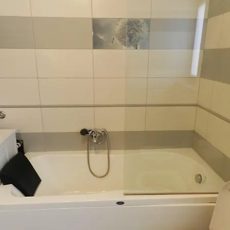 Suncokret Yourcroatiaholiday Apartment Premantura